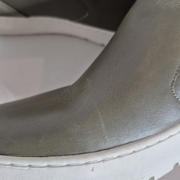 Vionic Brinkely Ankle Bootie - Size 8 - Picture 16 of 16